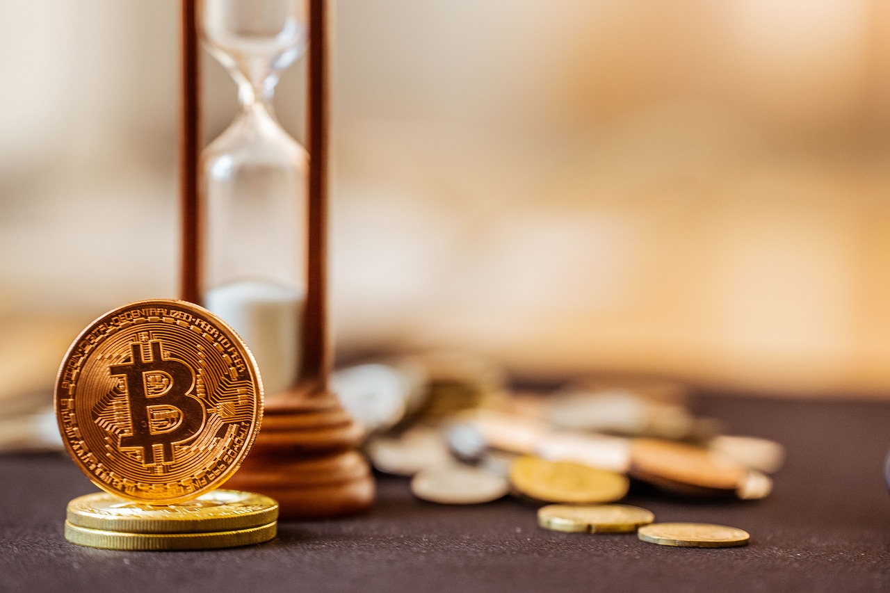 余弦：Hyperliquid上50倍杠杆巨鲸再以452万USDC做多ETH！爆仓价1391美元
